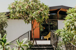The Sundowner, 25 Lentara St - luxury pet friendly retreat with pool